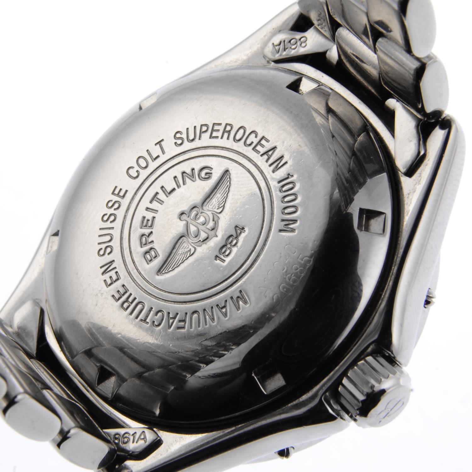 BREITLING - a gentleman's Aeromarine SuperOcean bracelet watch. Stainless steel case with calibrated - Image 4 of 4