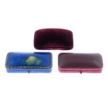 A selection of thirty-one jewellery boxes. To include a Polie & Smith burgundy velvet brooch box,