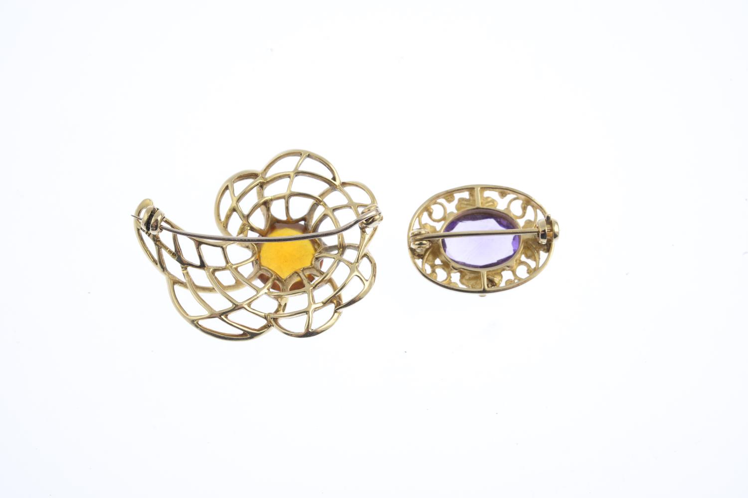Two 9ct gold gem-set brooches. Each of openwork design, the first designed as a stylised flower with - Image 2 of 2