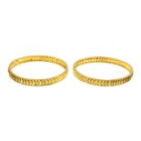 (101283) Four textured bangles. Diameter 6cms. Weight 60.4gms. Please be aware that the above