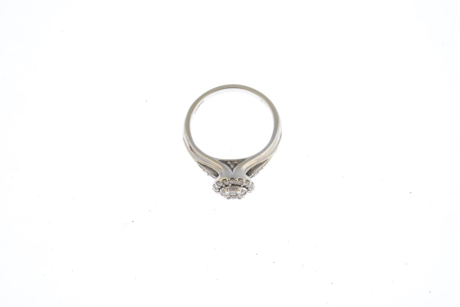 A 9ct gold diamond cluster ring. - Image 3 of 3