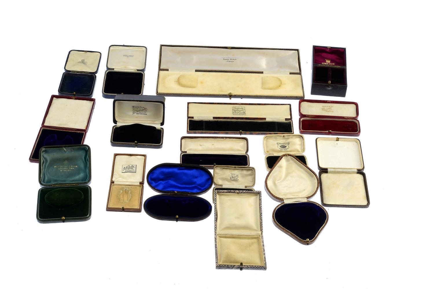 A selection of forty antique jewellery boxes. - Image 3 of 6