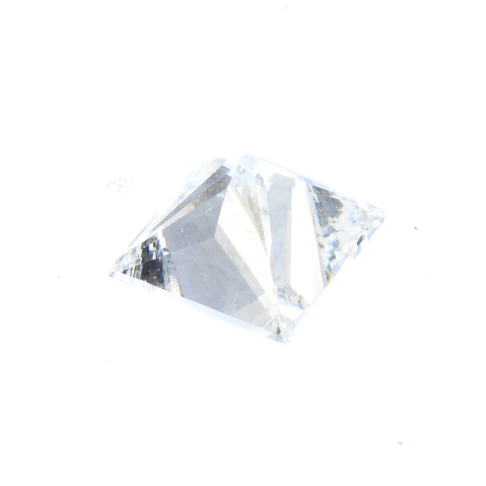 A square-shape diamond, weighing 1ct. Estimated I-J colour, VS clarity. PLEASE NOTE THIS LOT WILL - Image 2 of 2