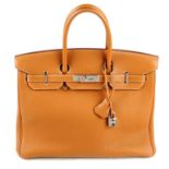 HERMÈS - a 2003 tan Fjord Birkin 35 handbag.