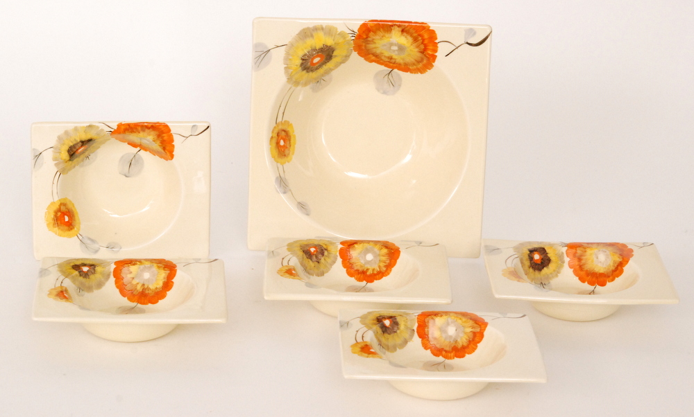 A Clarice Cliff Tresco pattern Biarritz shape dessert service comprising a square serving bowl and