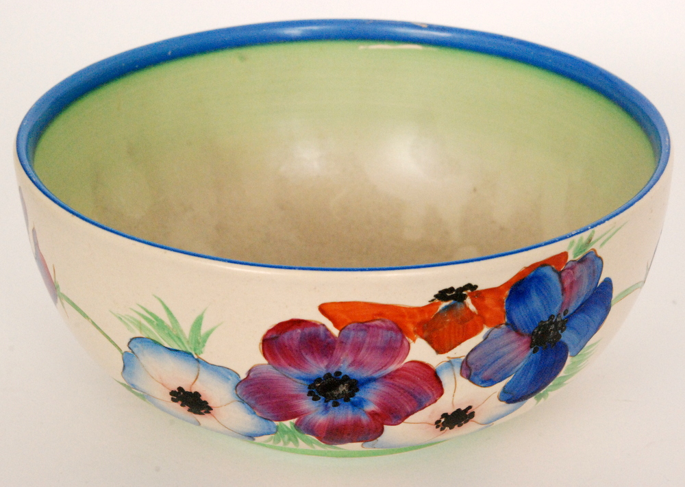 A Clarice Cliff Anemone pattern Holborn shape fruit bowl circa 1936,