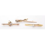 A 15ct pearl set bar brooch with safety chain together with two 9ct rose gold and amethyst examples,