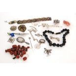 A parcel lot of jewellery items to include sweetheart brooches filigree work bracelet,