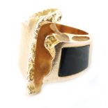 A 1970s 14ct Finnish ring to a design by Bjorn Weckstrom for Lapponia, of asymmetric outline,