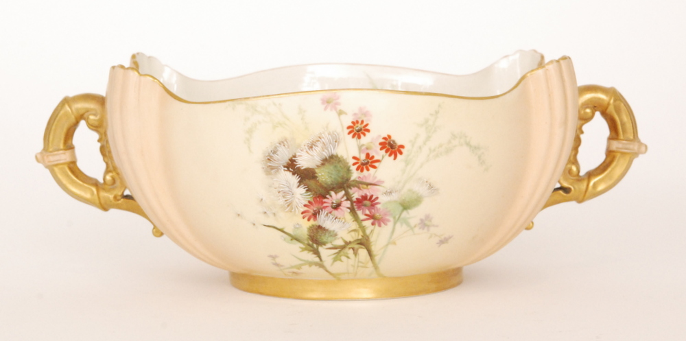 An early 20th Century Royal Worcester blush ivory shape 1435 bowl decorated to the interior and - Image 2 of 4
