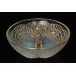 Rene Lalique - A small 1930s Art Deco circular bowl in the Coquilles pattern, no.