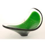 Paul Kedelv - Flygsfors - A post war clear crystal and green glass Coquille bowl of oval section