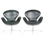 Arne Jacobsen - Fritz Hansen - A pair of 'Swan' swivel chairs,