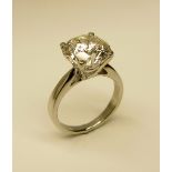 An elegant and important round brilliant cut Solitaire, 4.53ct, 10.