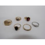 A collection of 6 gold and silver Rings, garnet, ruby and onyx stones, as a lot, w.a.f.