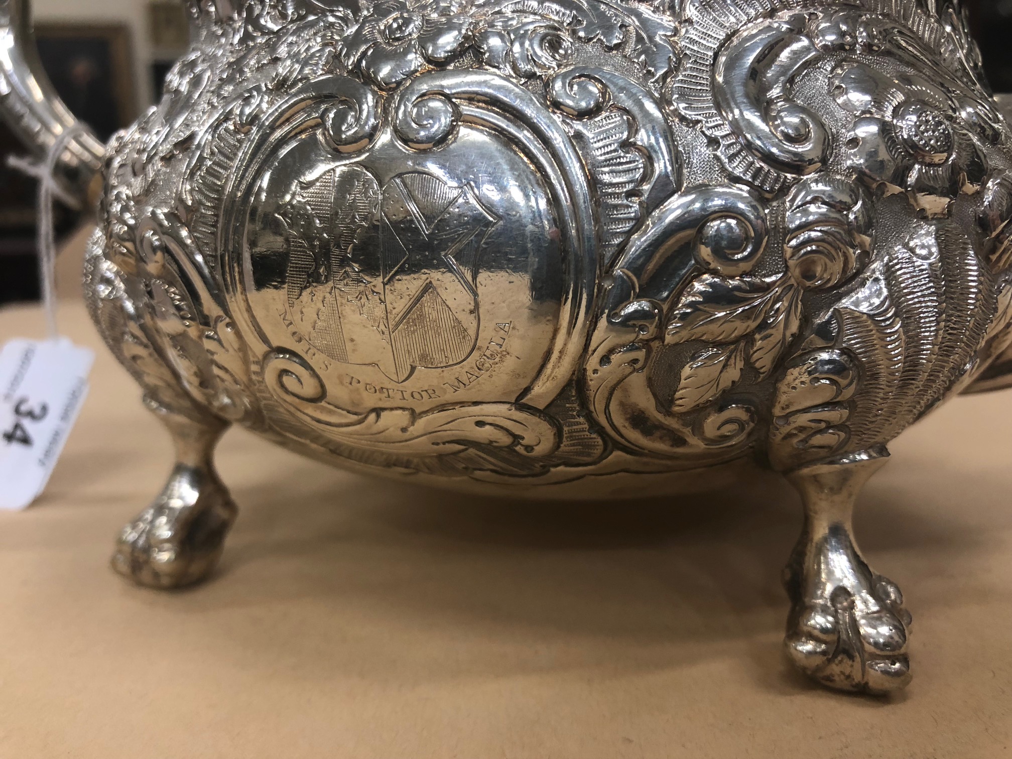An important heavy late George III Irish silver Teapot, by James Le Bas, Dublin c. - Image 6 of 19