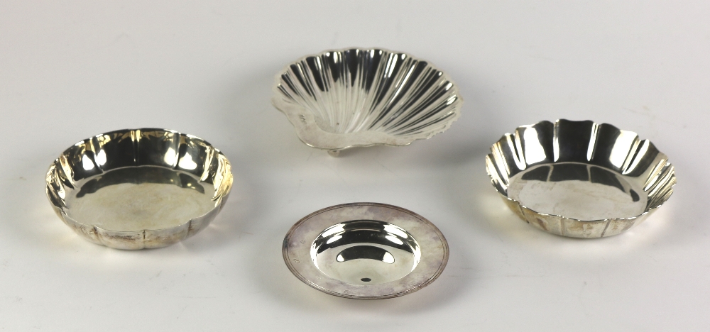 Two similar 1916 - 1966 Irish Commemoration small silver Strawberry Dishes,