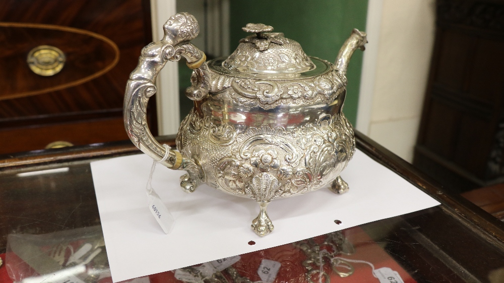 An important heavy late George III Irish silver Teapot, by James Le Bas, Dublin c. - Image 11 of 19