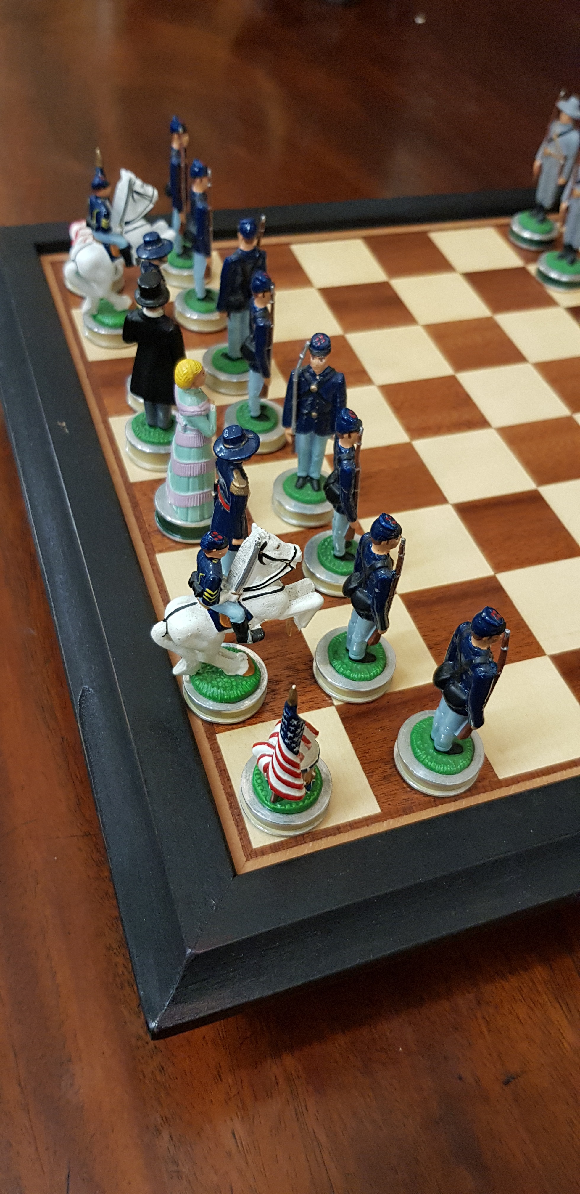 A cased American Civil War Chess Set, hand painted figures, including Abraham Lincoln and others, - Image 2 of 5