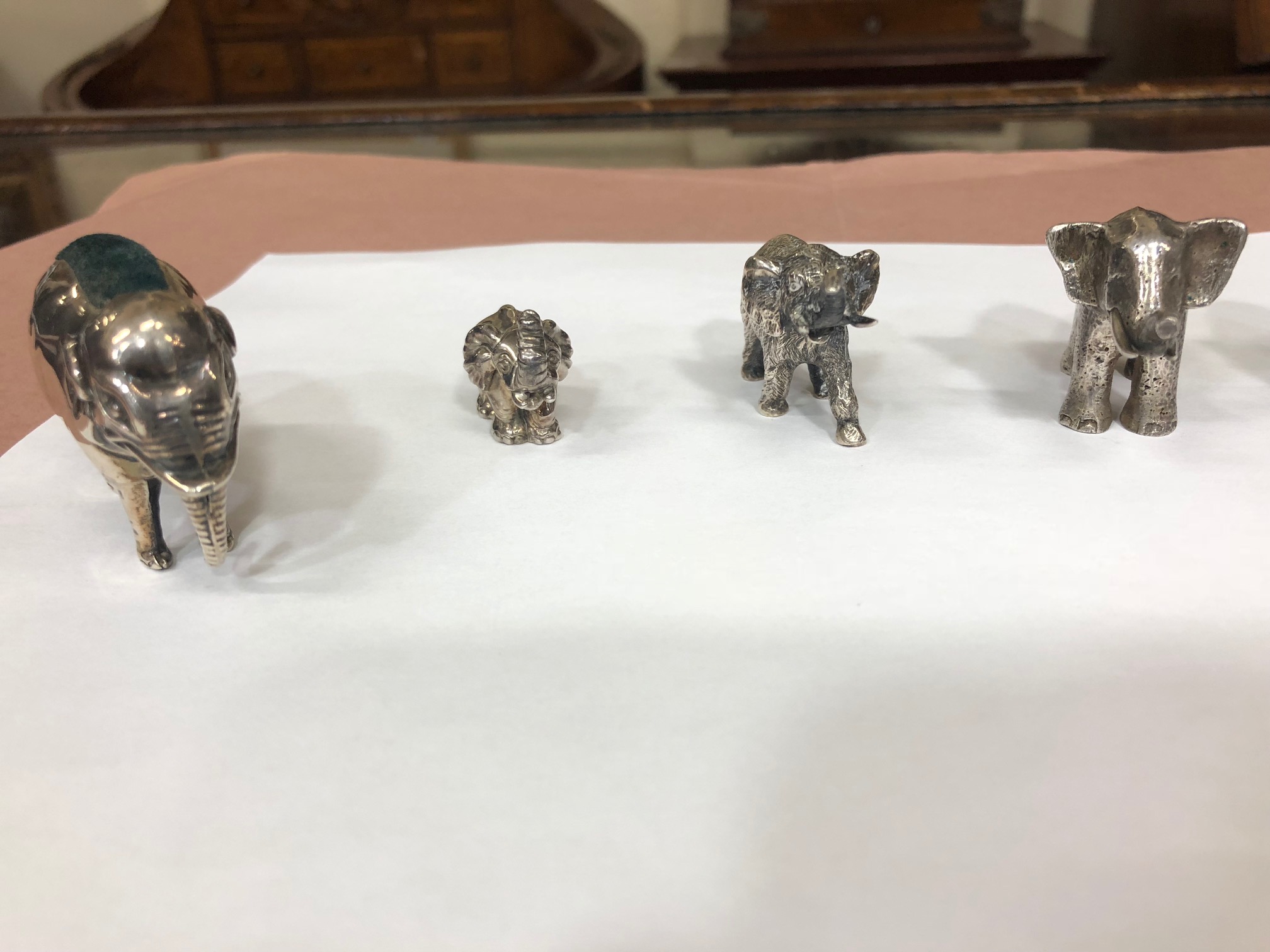 Elephants: A George V English silver Pin Cushion in the form of an elephant; - Image 4 of 11