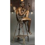 547 A. LEPORE “Il brindisi". Grande scultura in bronzo patinato