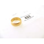 18K GOLD WEDDING BAND SIZE N APPROX W 7G