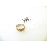 18K WHITE GOLD RING APPROX W: 6.7G SIZE M