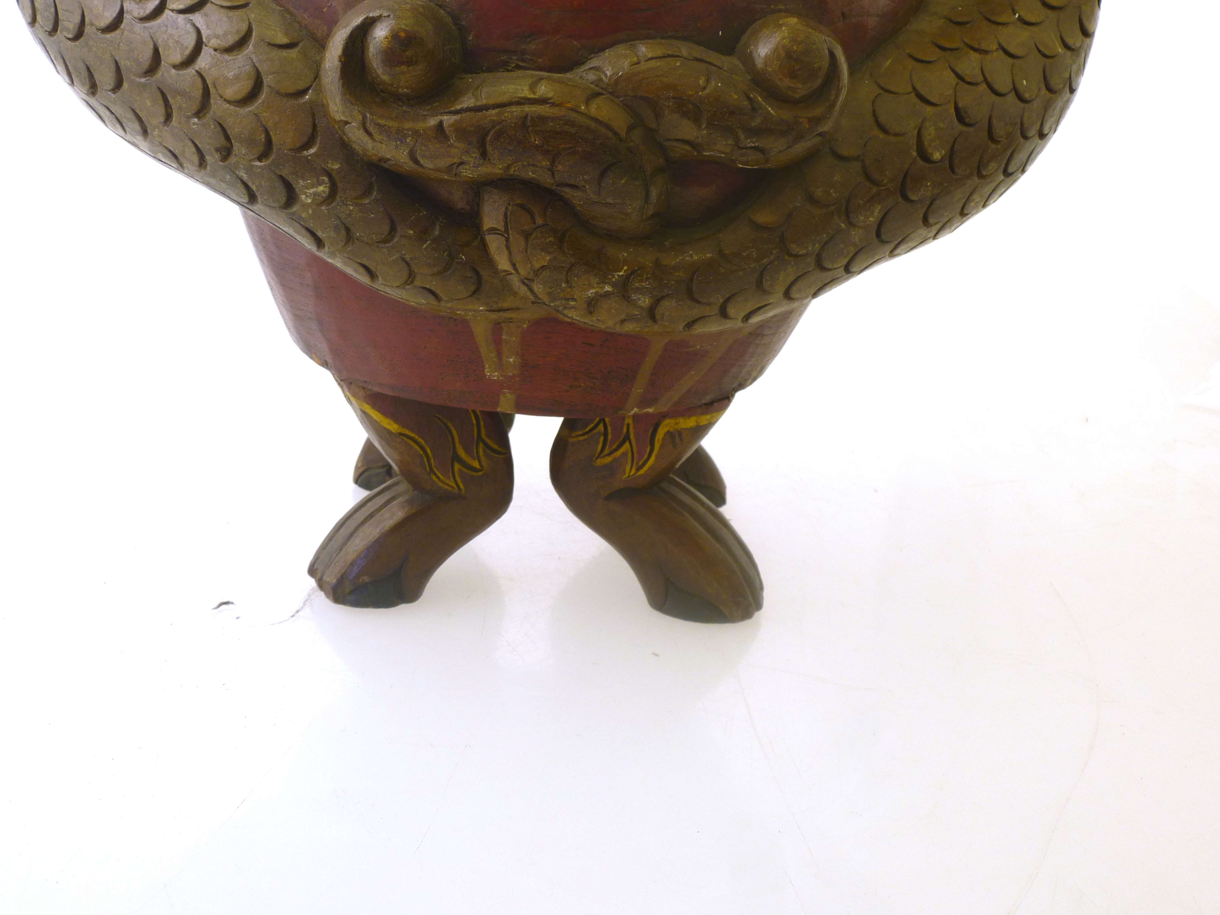 CARVED WOODEN FLOWER POT WITH 2 DRAGON HEADS APPROX H: 16.5" D: 8.5" - Image 3 of 3