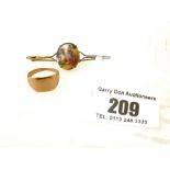 9K GOLD RING AND 9K GOLD BROOCH TOTAL WEIGHT 5.3G