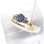 18ct yellow gold sapphire and diamond ring, 4gm, ring size N