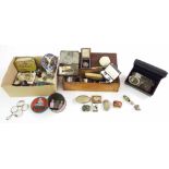 Box of costume jewellery and small bijouterie items mostly for repair/spares, including beads and