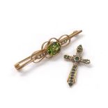 9ct peridot and seed pearl brooch, 4.4gm, 52mm; also a 9ct emerald and diamond cross pendant, 1.