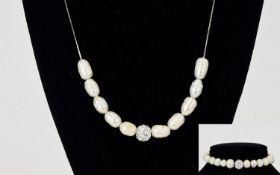 Ladies Pearl And Crystal Bead Necklace A