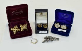 A Collection Of Costume Jewellery Five i