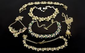 A Collection Of Vintage Costume Jewellery Six necklaces in total,