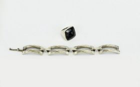 Silver Twist Barred Gate Style Bracelet, comprising four pairs of curved bars with incised twist