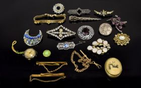 A Collection Of Vintage Crystal Set Costume Jewellery Approx 17 items in total to include several