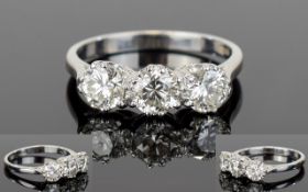 Ladies 18ct White Gold Set Good Quality 3 Stone Diamond Ring.