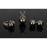 A 9ct Gold And Black Tahitian Pearl Jewe