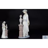 Lladro Fine Quality Porcelain Figurine ' Lady Grand Casino ' Model No 5175.
