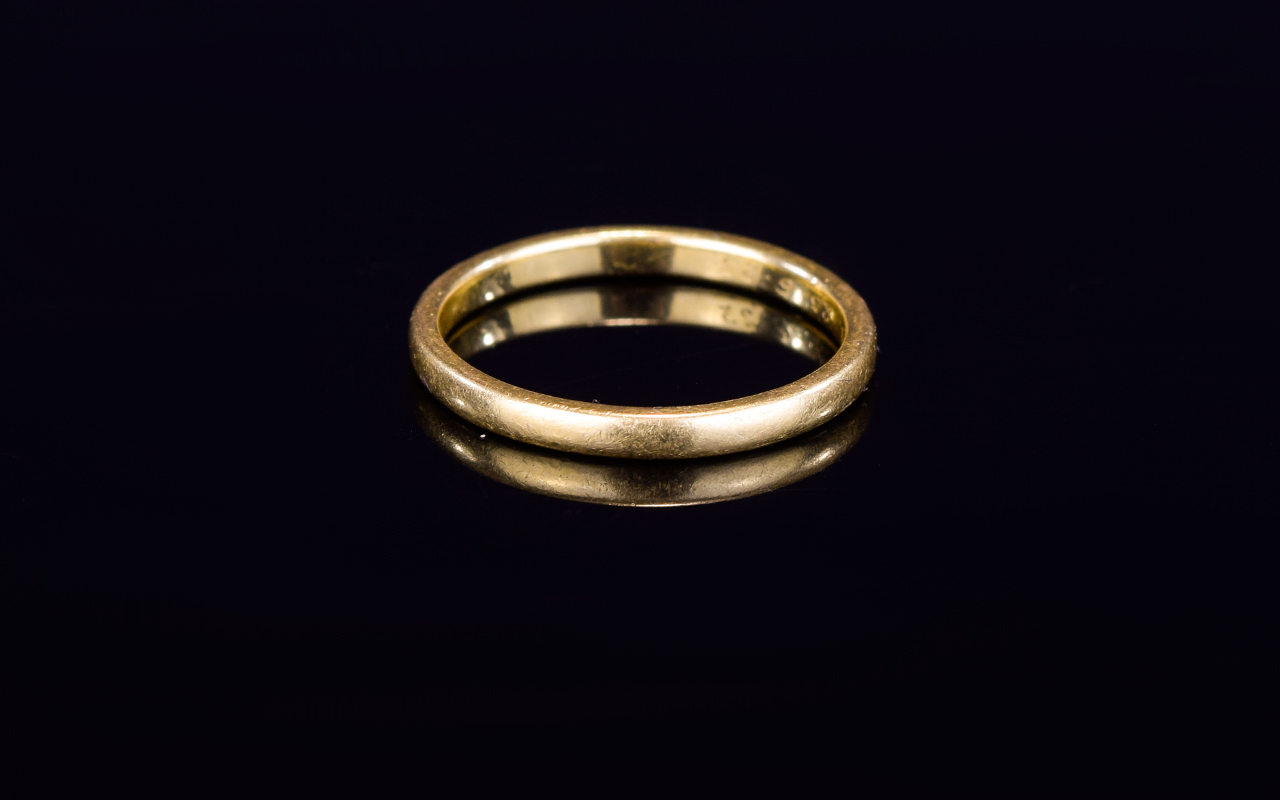 22ct Gold Wedding Band. Fully Hallmarked. 2 grams.