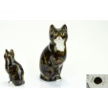Winstanley Signed Cat Figure From The 1960's with Cathedral Glass Eyes.