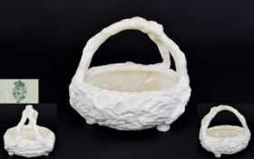 Worcester Mid 19th Century White Ceramic / Posy Bow / Basket with Floral and Naturalistic