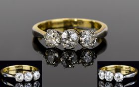 Ladies - Antique 18ct Yellow Gold Set 3 Stone Diamond Ring.