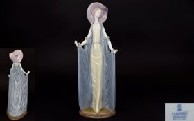 Lladro - Fine Quality Porcelain Figurine ' Afternoon Tea ' Model No 1428. Sculpture Jose Puche.