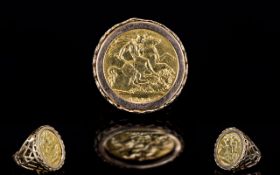 22ct Gold Half Sovereign Ring. The George V Half Sovereign Dated 1914, London Mint. Set In an Ornate