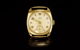 Aviva 9ct Gold Mechanical Watch Featuring 15 Jewels 2nd dial, circular dial hand winding.