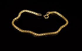 9ct Gold Box Design Bracelet of Solid Construction and Quality. Fully Hallmarked for 9ct Gold. 6.