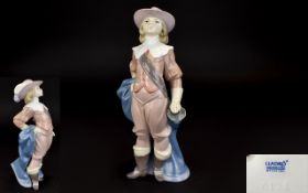 Lladro Porcelain Figure ' Musketeer - Athos ' Model No 6121. Sculpture Juan Huerta.