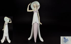 Lladro - Elegant and Tall Figurine ' The Debutante ' Model No 1431. Issued 1982 - 1998. Height 13.